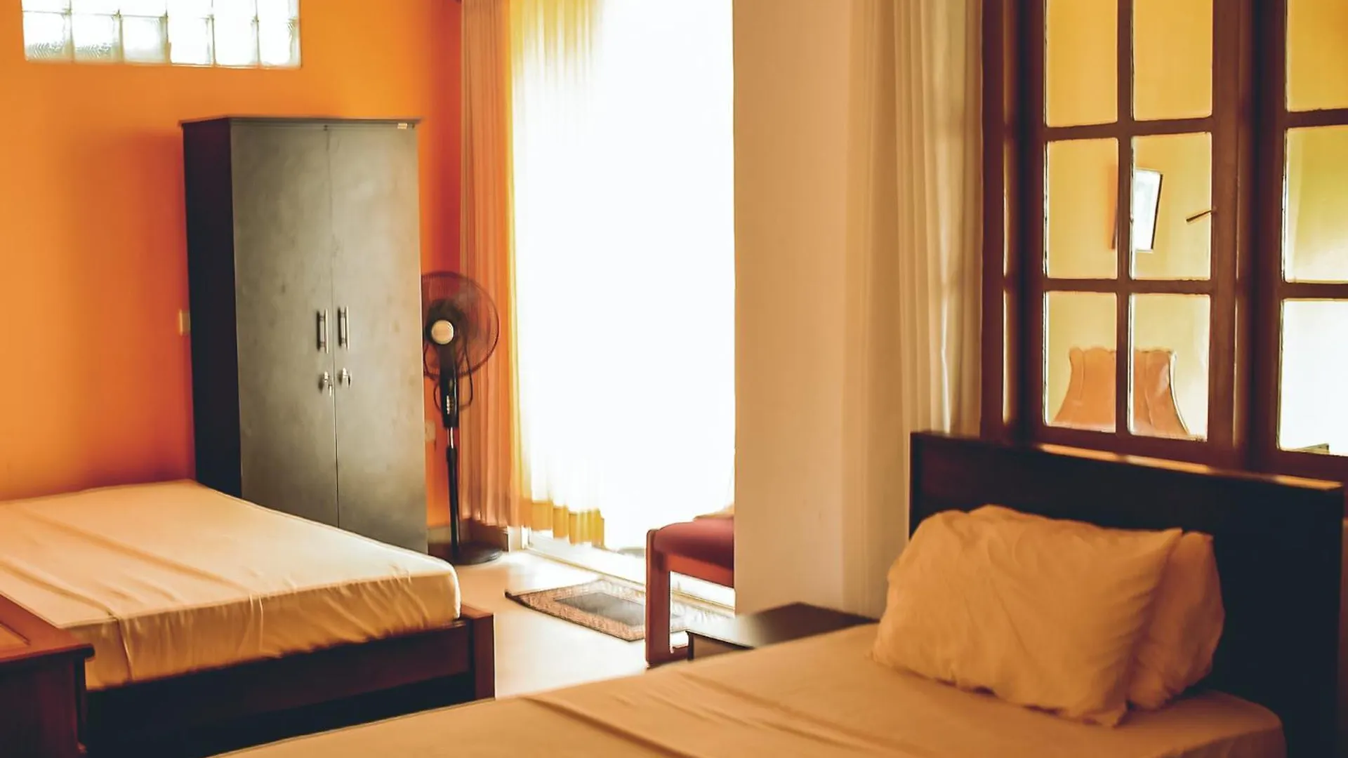 Travel Neth Mountain Bungalow Kandy Sri Lanka